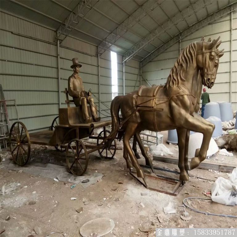 玻璃鋼仿銅馬車雕塑，馬車雕塑定做，啤酒節(jié)馬車雕塑