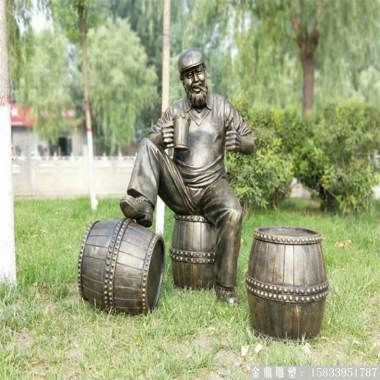 玻璃鋼仿銅啤酒廠人物雕塑